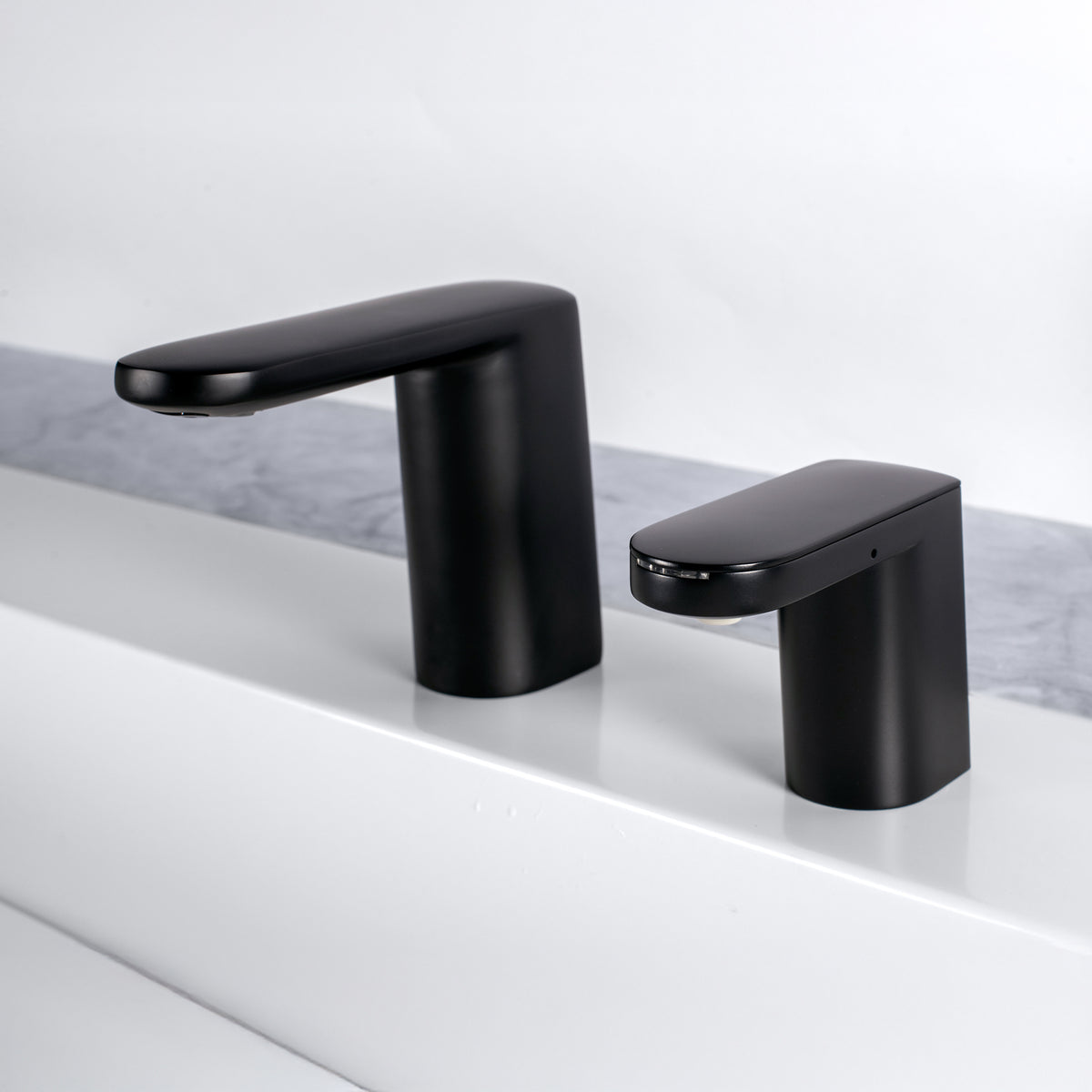 Bobrick B-9952 Fino Automatic Faucet - Matte Black (Streamlined Style)